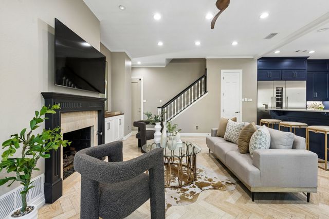 7212 Helsem Bend, Dallas, TX 75230