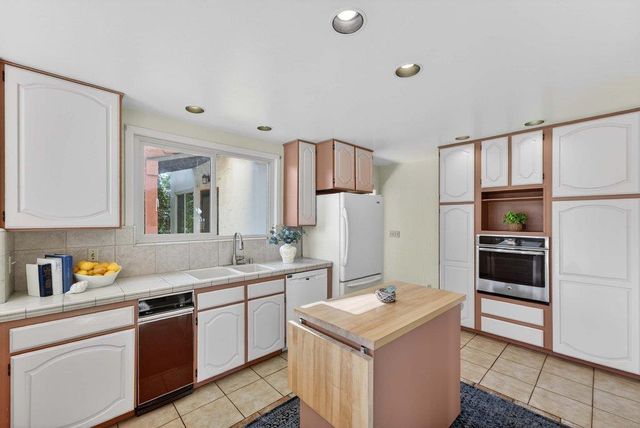 65 Monte Vista Avenue, Watsonville, CA 95076