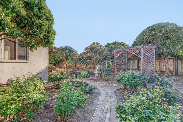 65 Monte Vista Avenue, Watsonville, CA 95076