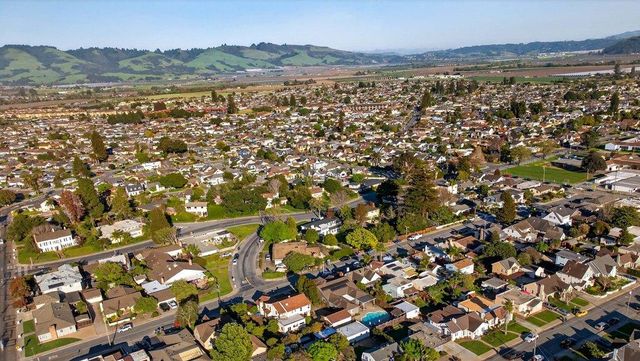 65 Monte Vista Avenue, Watsonville, CA 95076