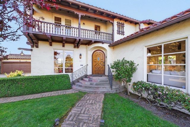 65 Monte Vista Avenue, Watsonville, CA 95076