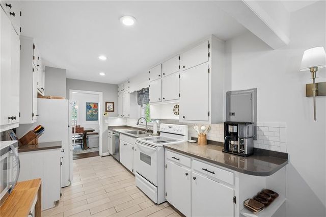 2201 Fairway Circle NE, Brookhaven, GA 30319