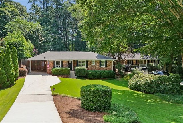 2201 Fairway Circle NE, Brookhaven, GA 30319