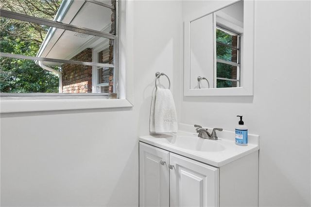 2201 Fairway Circle NE, Brookhaven, GA 30319