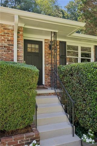 2201 Fairway Circle NE, Brookhaven, GA 30319