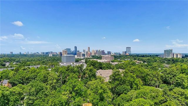 2201 Fairway Circle NE, Brookhaven, GA 30319