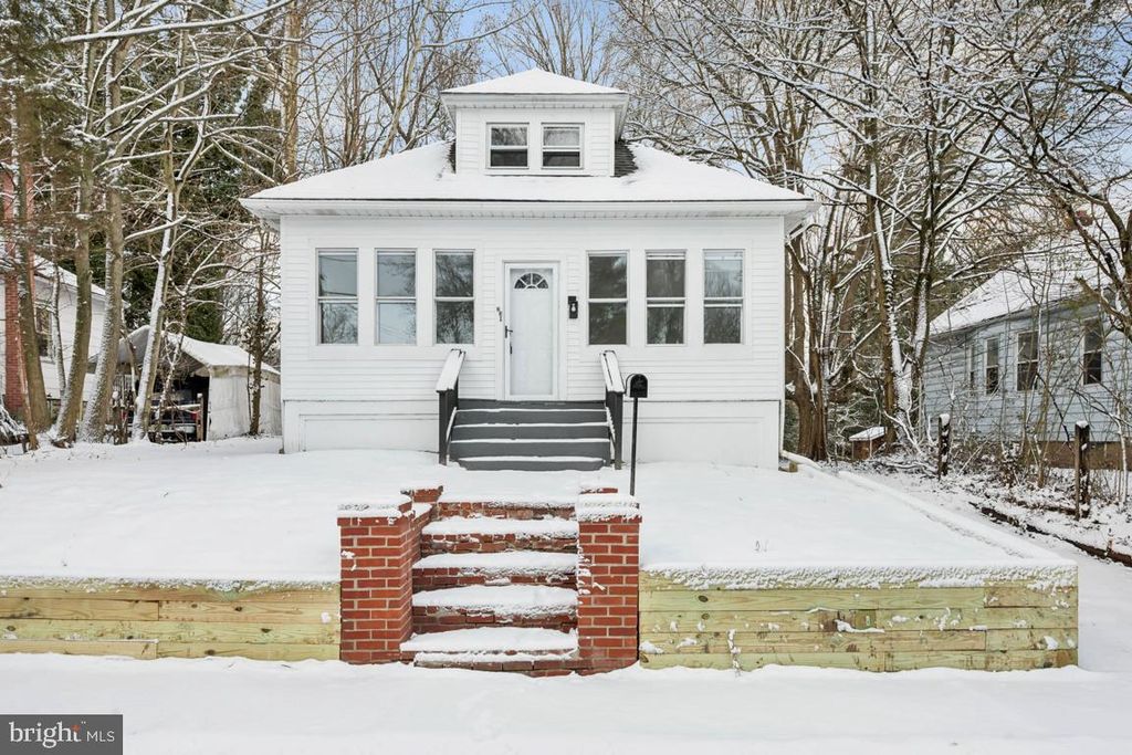 23 INDIAN SPRING RD, Clementon, NJ 08021