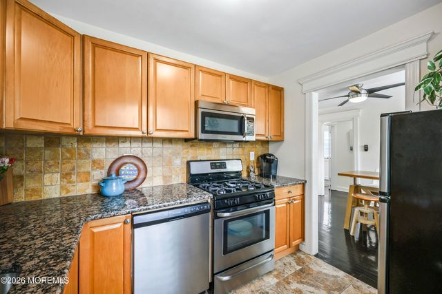 306 Deal Lake Drive 40, Asbury Park, NJ 07712
