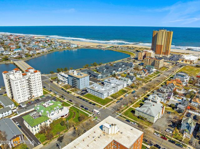 306 Deal Lake Drive 40, Asbury Park, NJ 07712