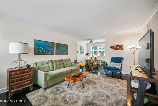 306 Deal Lake Drive 40, Asbury Park, NJ 07712