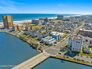 306 Deal Lake Drive 40, Asbury Park, NJ 07712