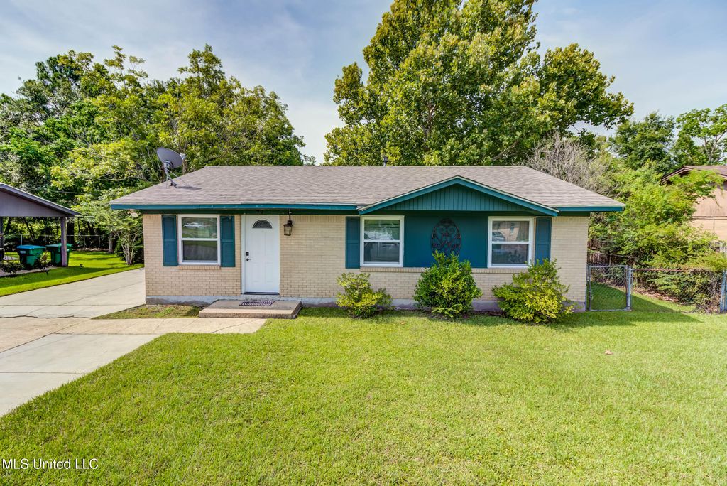 79 Holly Circle, Gulfport, MS 39501