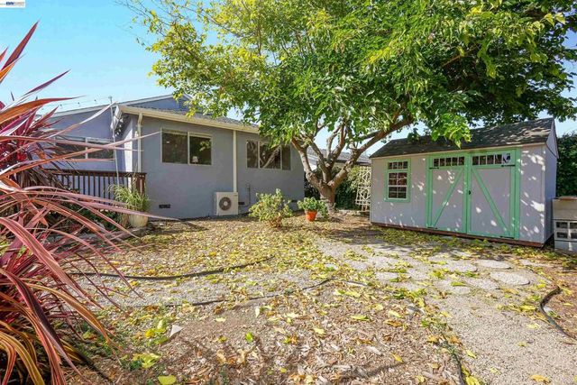 1620 East Ave, Hayward, CA 94541