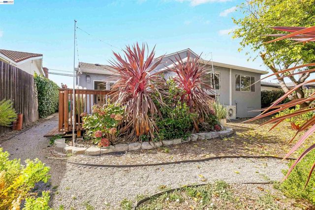 1620 East Ave, Hayward, CA 94541