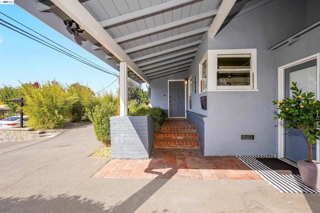 1620 East Ave, Hayward, CA 94541