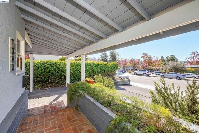 1620 East Ave, Hayward, CA 94541