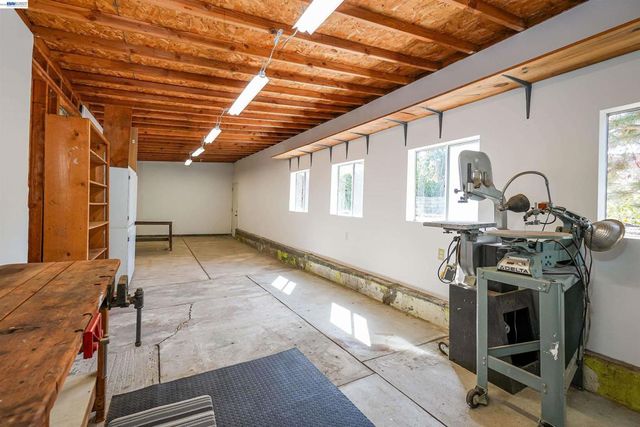 1620 East Ave, Hayward, CA 94541