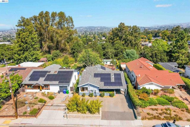1620 East Ave, Hayward, CA 94541