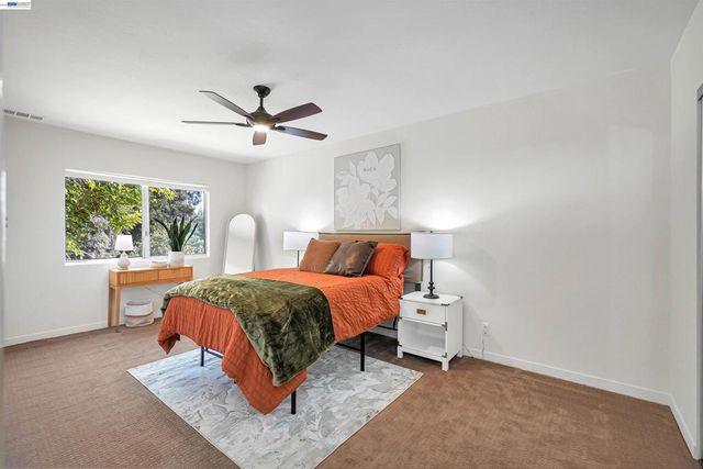 1620 East Ave, Hayward, CA 94541