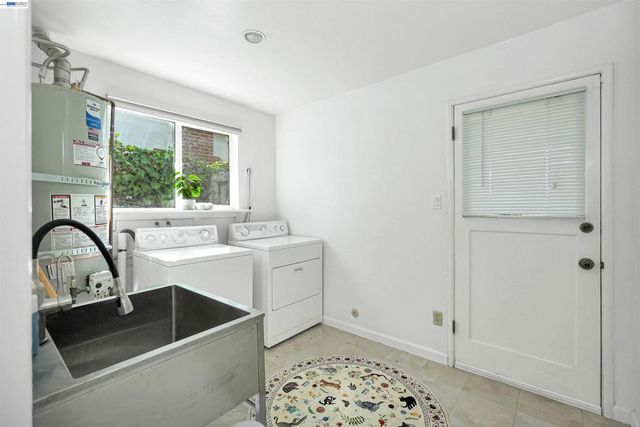 1620 East Ave, Hayward, CA 94541