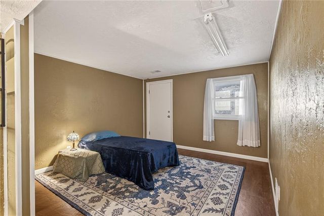 4317 NW R.D. Mize Road, Blue Springs, MO 64015