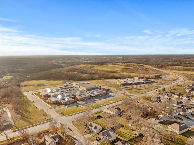 4317 NW R.D. Mize Road, Blue Springs, MO 64015