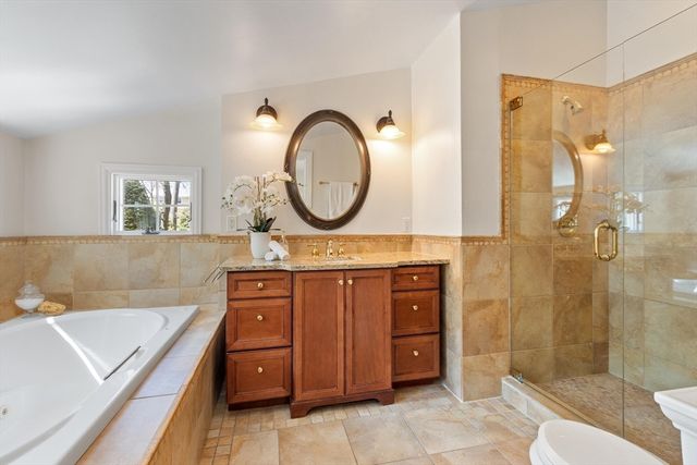 39 Greenwood St, Lexington, MA 02421