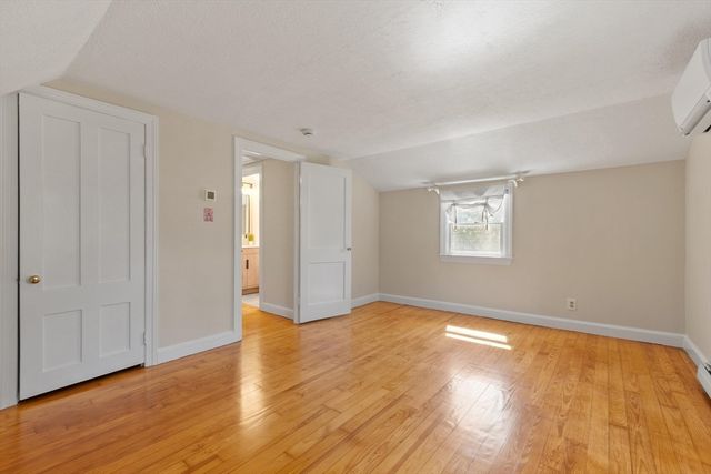 39 Greenwood St, Lexington, MA 02421