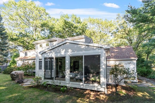 39 Greenwood St, Lexington, MA 02421