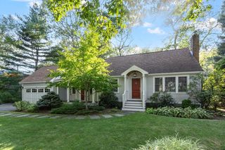 39 Greenwood St, Lexington, MA 02421