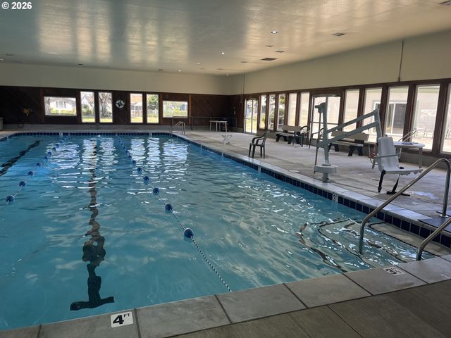 163 W CLACKAMAS Cir, Woodburn, OR 97071