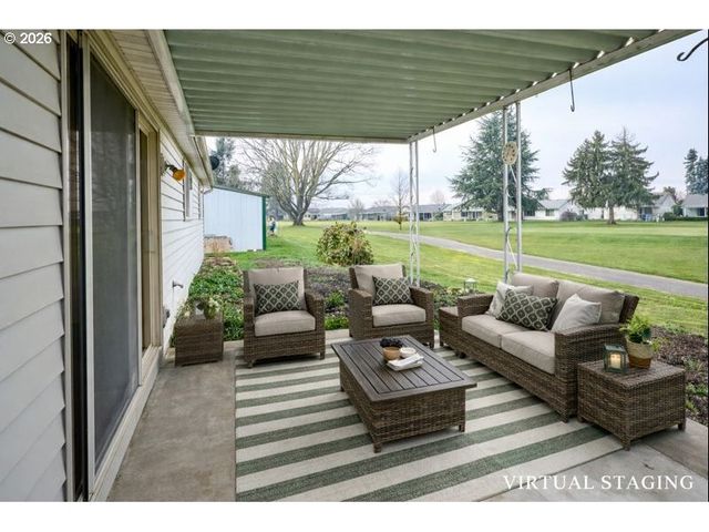 163 W CLACKAMAS Cir, Woodburn, OR 97071