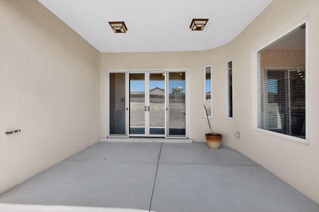 7417 Kodiak Road NE, Rio Rancho, NM 87144