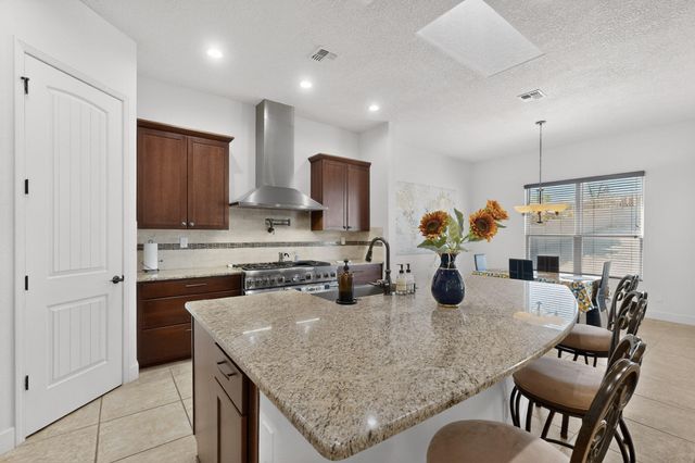 7417 Kodiak Road NE, Rio Rancho, NM 87144