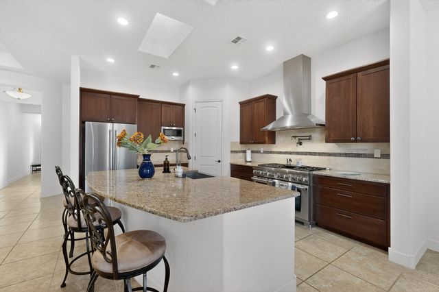 7417 Kodiak Road NE, Rio Rancho, NM 87144