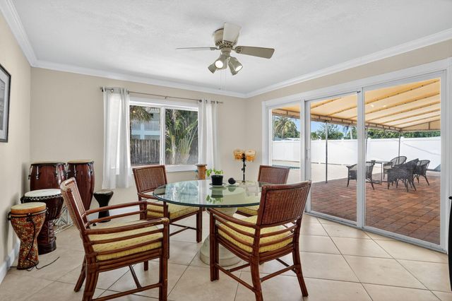 1007 SE 6th St, Deerfield Beach, FL 33441