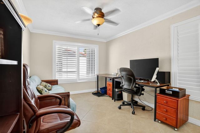 1007 SE 6th St, Deerfield Beach, FL 33441