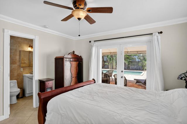 1007 SE 6th St, Deerfield Beach, FL 33441