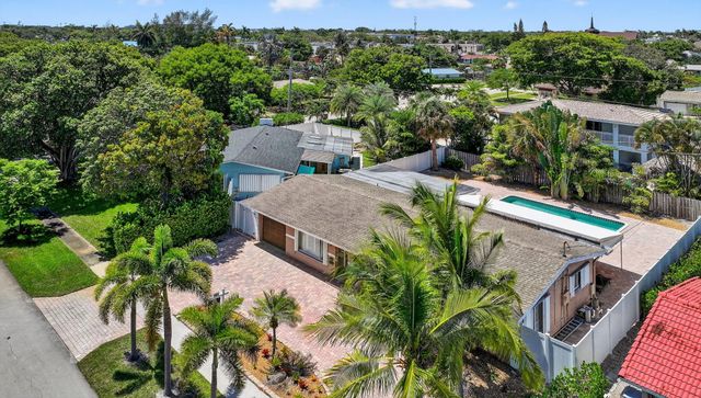 1007 SE 6th St, Deerfield Beach, FL 33441