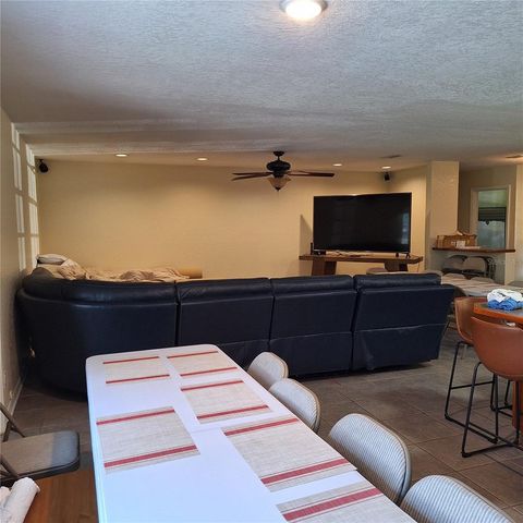 10012 LAKE LOUISA ROAD, Clermont, FL 34711