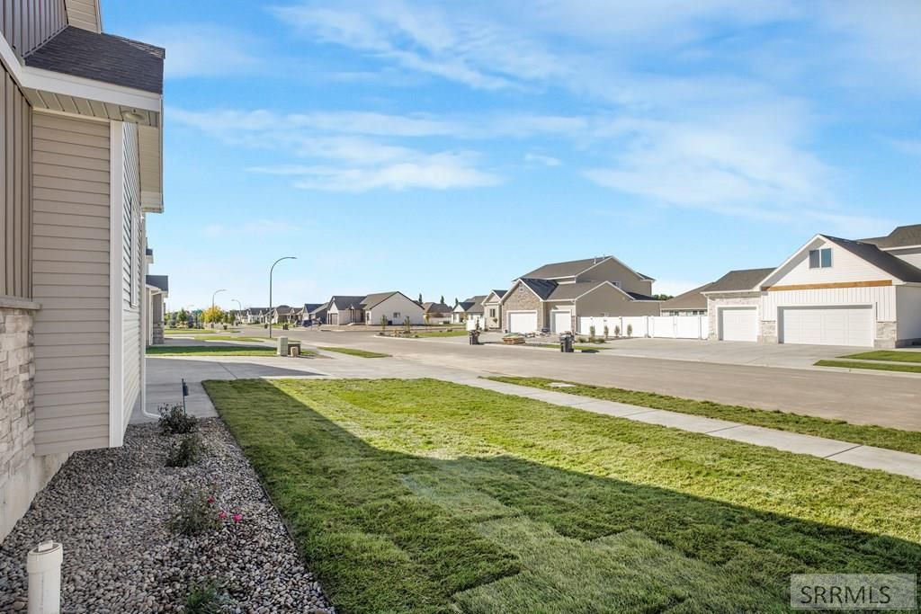 Image 6 of property listing at 5484 Rock Hollow Lane, Idaho Falls, ID 83401