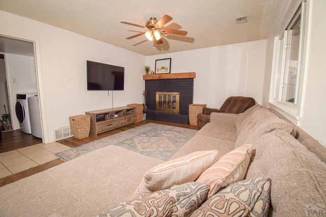 45 Verdosa Dr, Pueblo, CO 81005