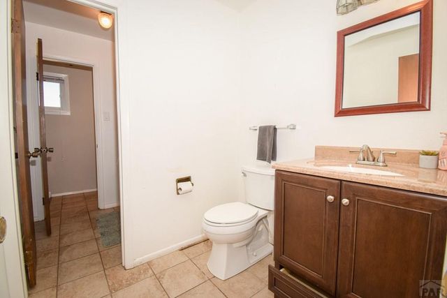 45 Verdosa Dr, Pueblo, CO 81005