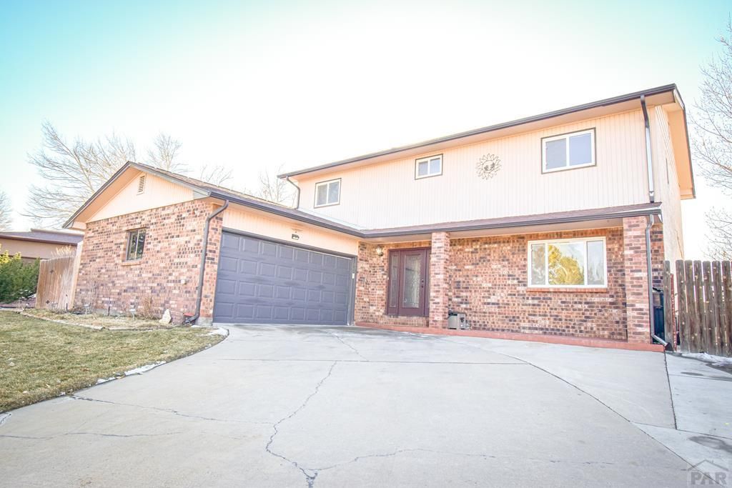 45 Verdosa Dr, Pueblo, CO 81005