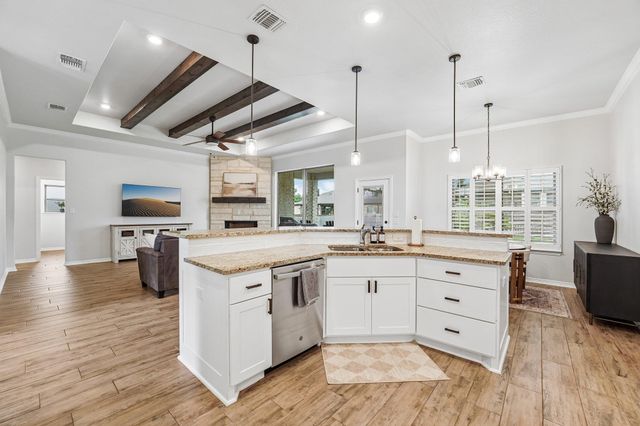 3417 Waggoner DR, Belton, TX 76513