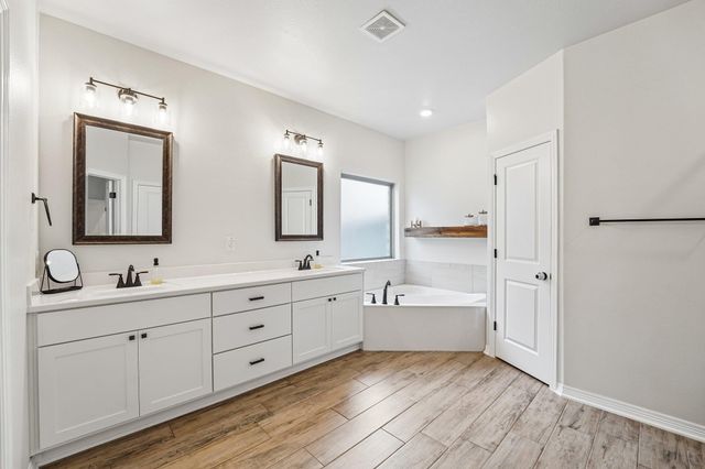 3417 Waggoner DR, Belton, TX 76513