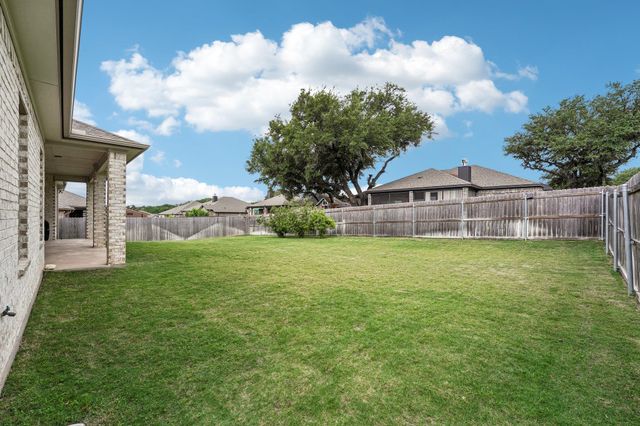 3417 Waggoner DR, Belton, TX 76513