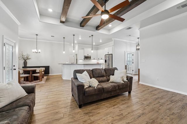 3417 Waggoner DR, Belton, TX 76513