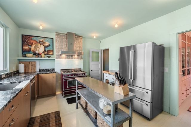 16 Wolcott Rd, Lynn, MA 01902