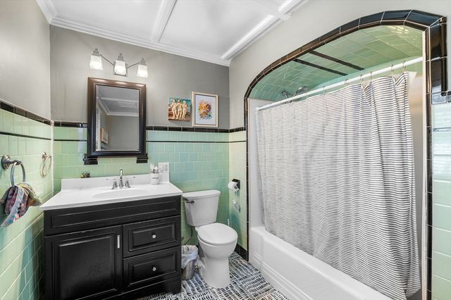 16 Wolcott Rd, Lynn, MA 01902
